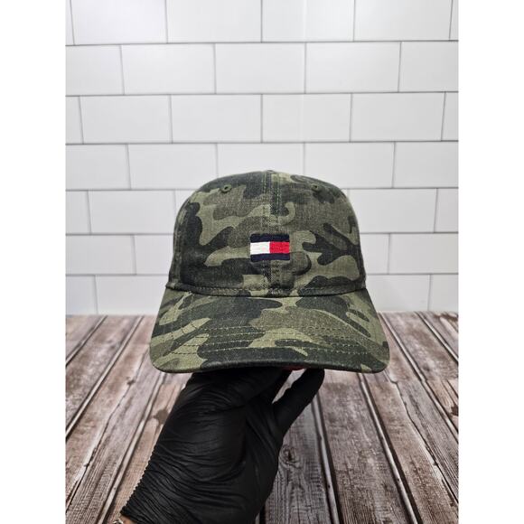 Vintage Tommy Hilfiger Camo All Over Print Plain Logo Adjustable Strapback Hat - Picture 1 of 7
